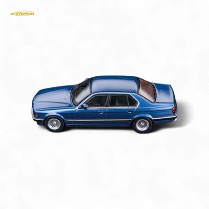 DCM BMW E32 7-Series Sedan Alpina Blue 1:64